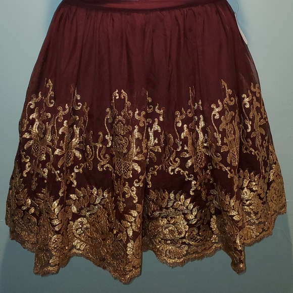 Windsor Jr Burgandy Formal Dress w Midi Skirt - Picture 3 of 8